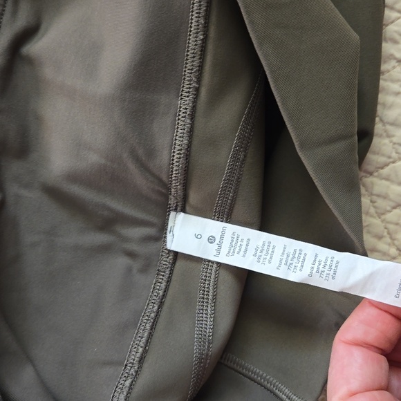 Lululemon All The Right Places Crop Army Green - Picture 4 of 7